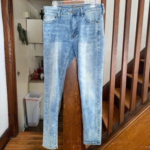 American Eagle men’s skinny jeans